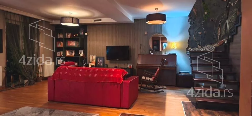 Petosoban stan | 4zida