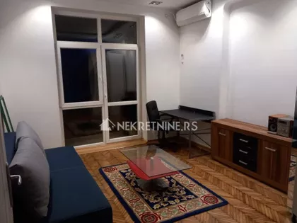 Miloša Pocerca | 4zida.rs