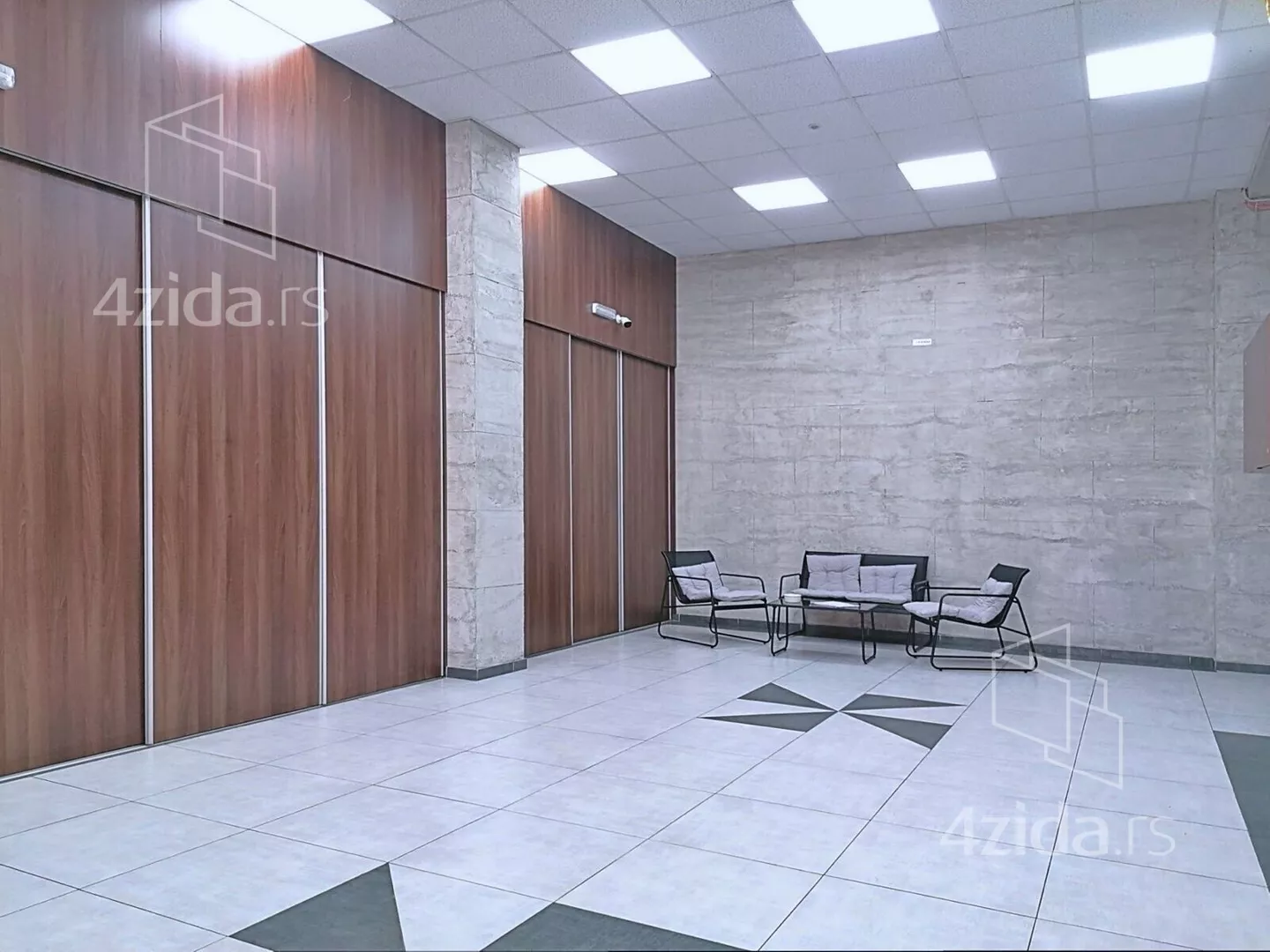 Troiposoban stan | 4zida