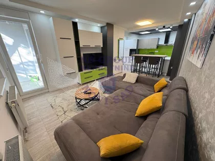 Braće Ribnikar | 4zida.rs