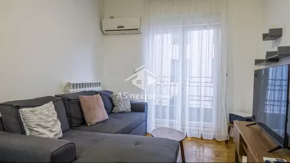 Vukov Spomenik | 4zida.rs