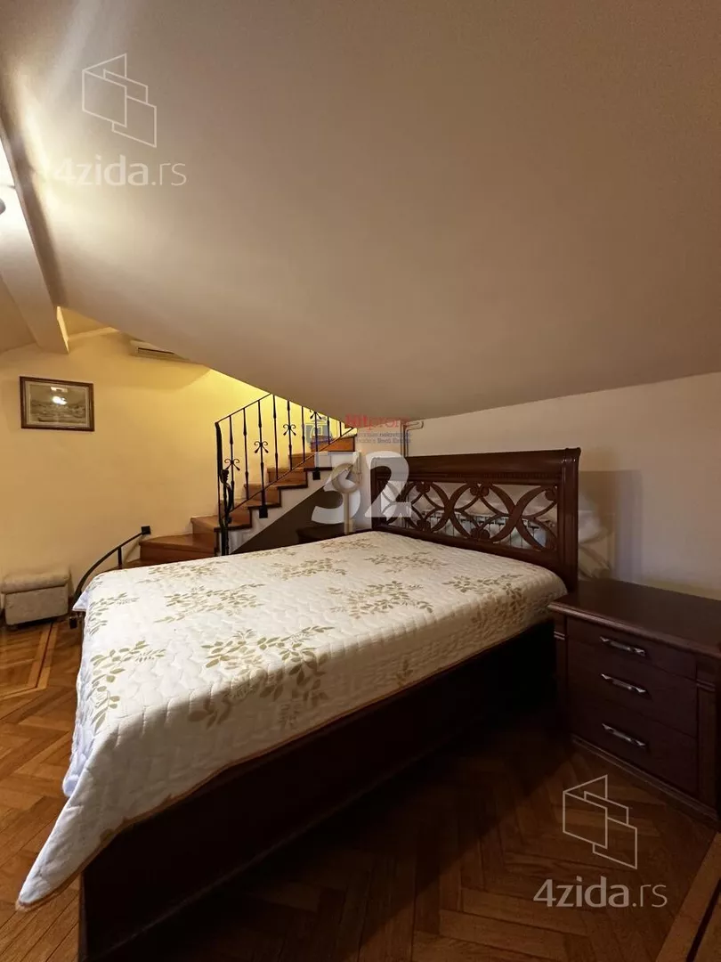 Četvoroiposoban stan | 4zida