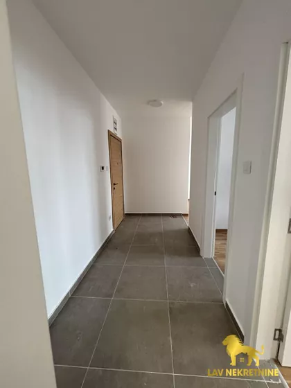 RUMENAČKI PUT | 4zida.rs