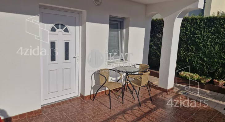 5-etažna kuća | 4zida