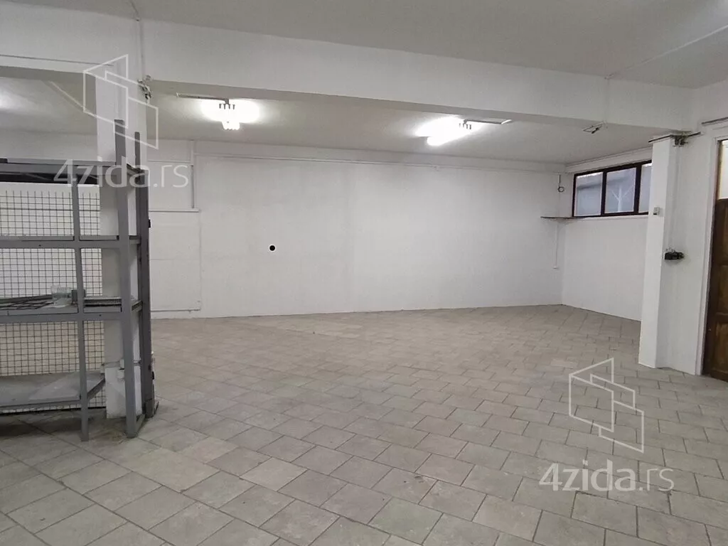 Poslovni prostor | 4zida