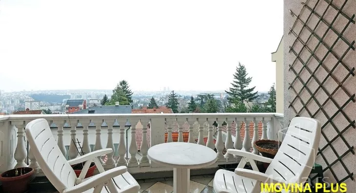 Šestosoban stan | 4zida