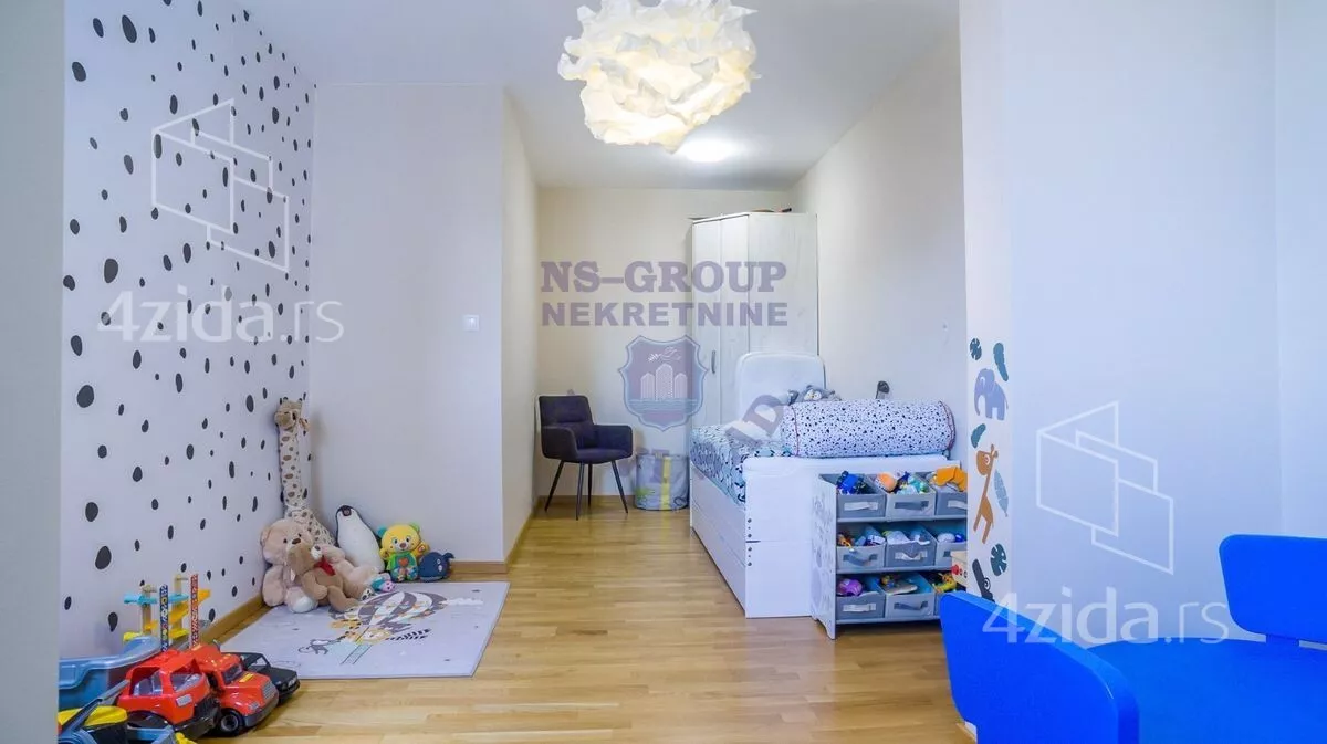 Petosoban stan | 4zida