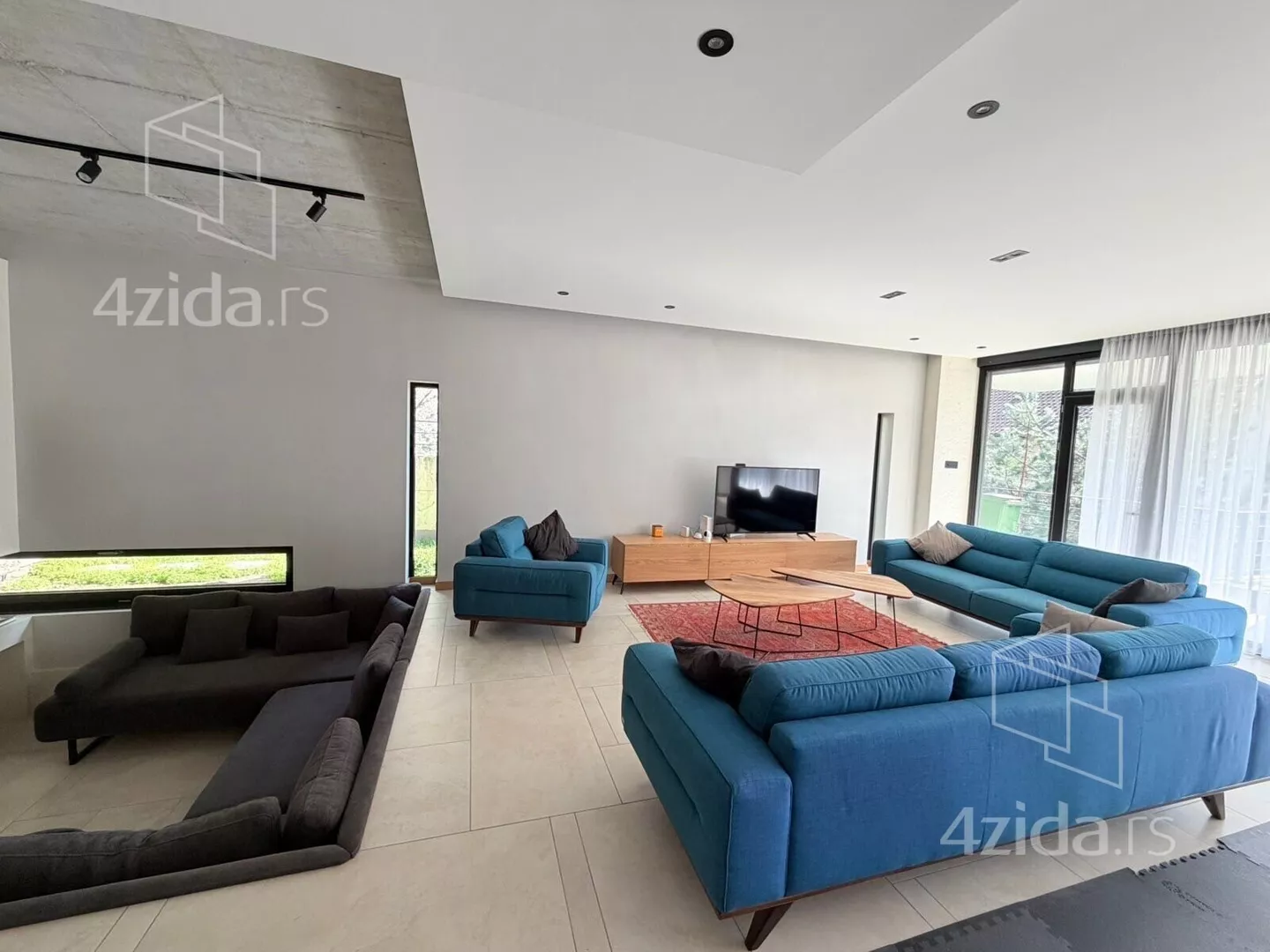 Petosoban stan | 4zida