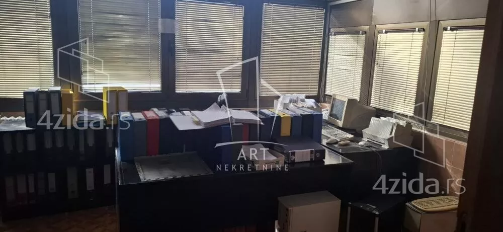 Poslovni prostor | 4zida