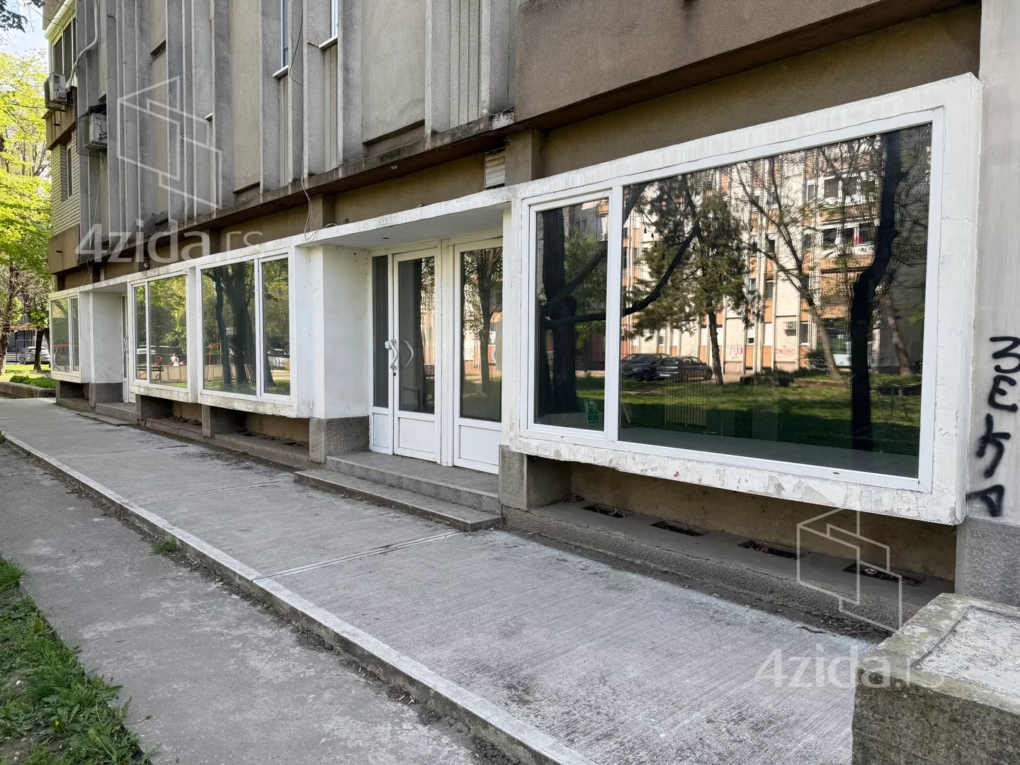 Poslovni prostor | 4zida