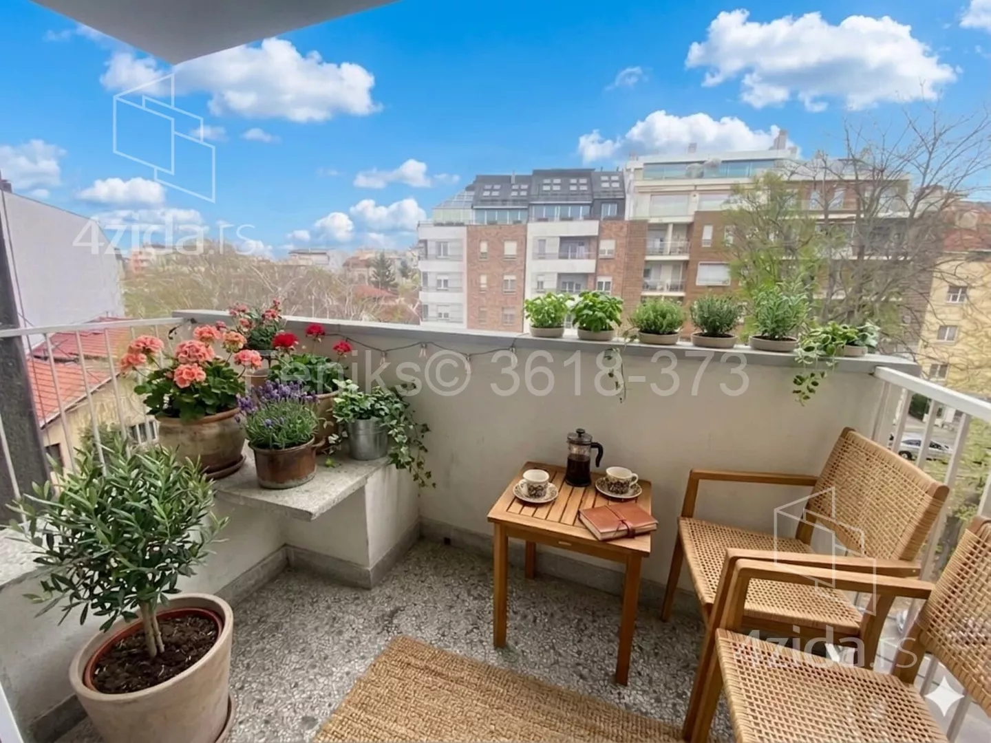 Troiposoban stan | 4zida