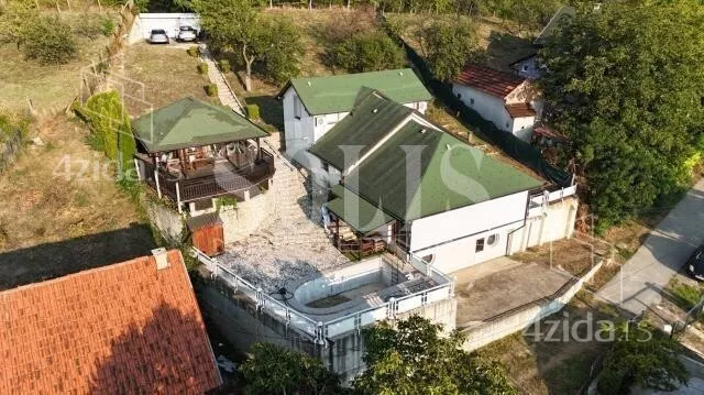3-etažna kuća | 4zida