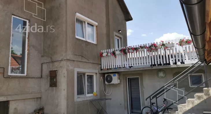 5-etažna kuća | 4zida