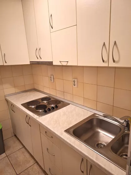 Crveni Krst Vračar | 4zida.rs
