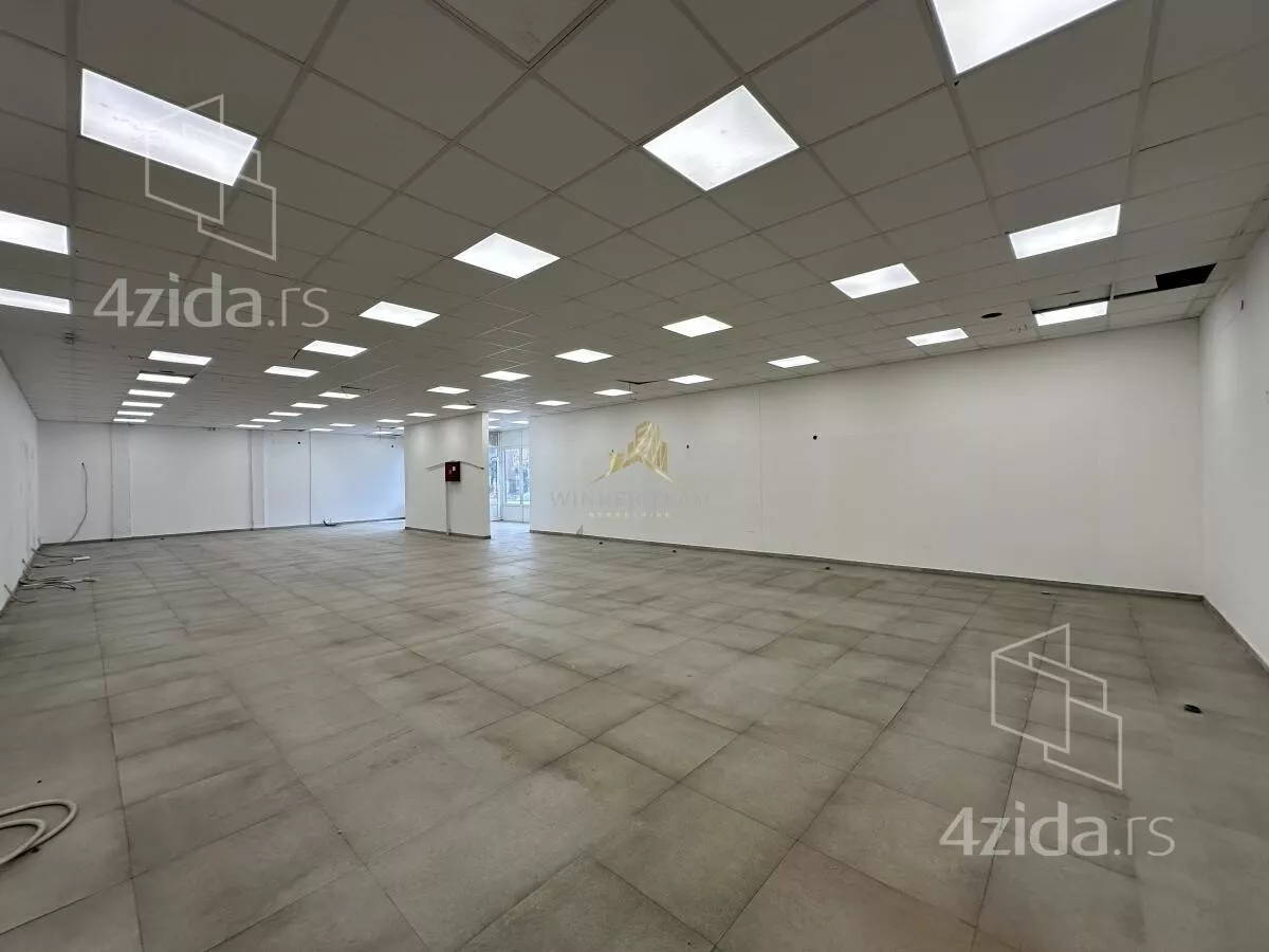 Poslovni prostor | 4zida