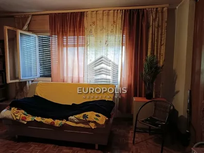 Jovana Isailovića | 4zida.rs