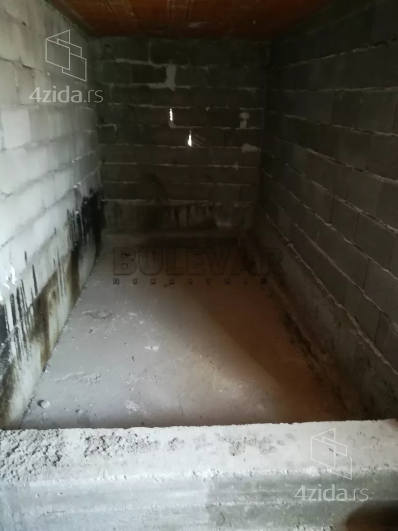 3-etažna kuća | 4zida
