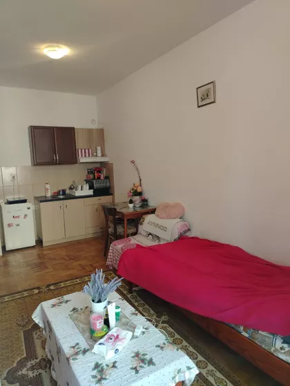 Trg Kosturnica | 4zida.rs