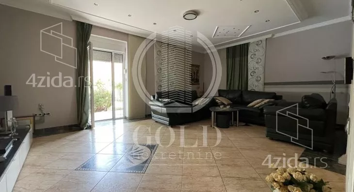 4-etažna kuća | 4zida