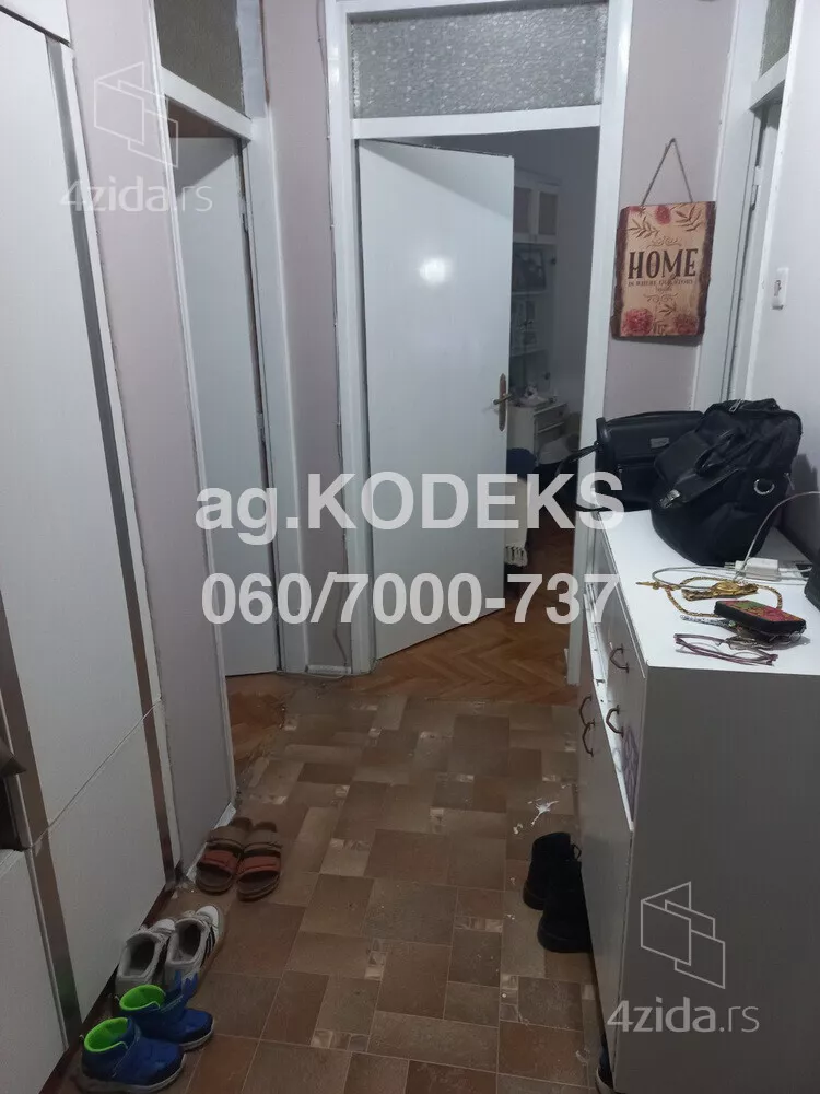 Troiposoban stan | 4zida