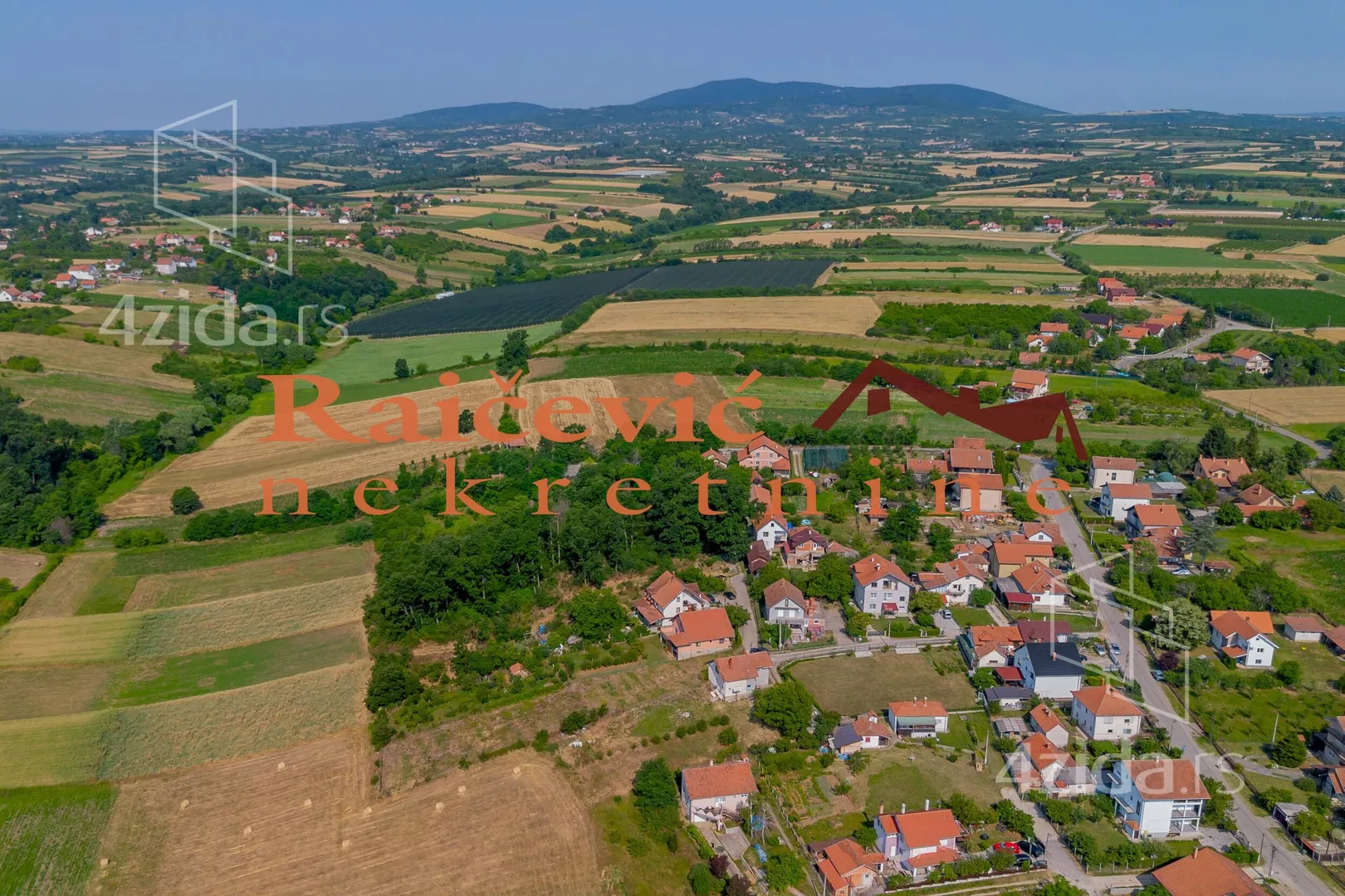 Plac | 4zida