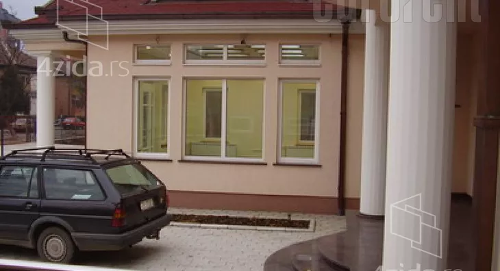 Poslovni prostor | 4zida