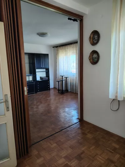 Braće Spasojevića 9 | 4zida.rs