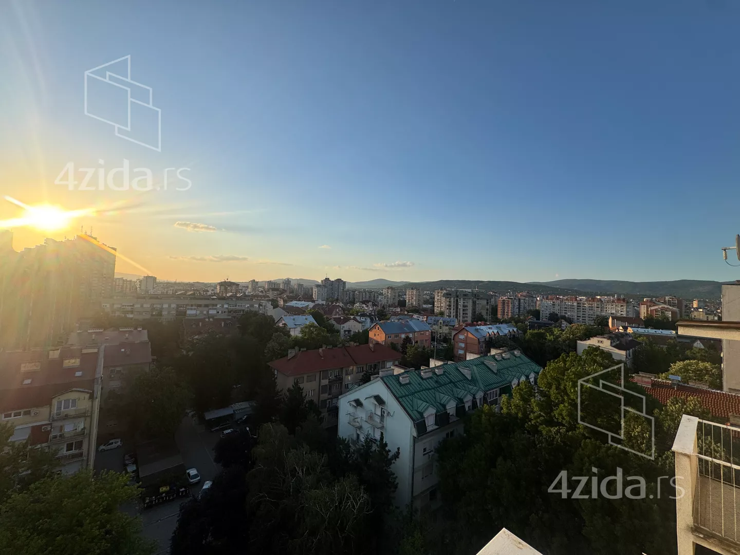 Dvoiposoban stan | 4zida