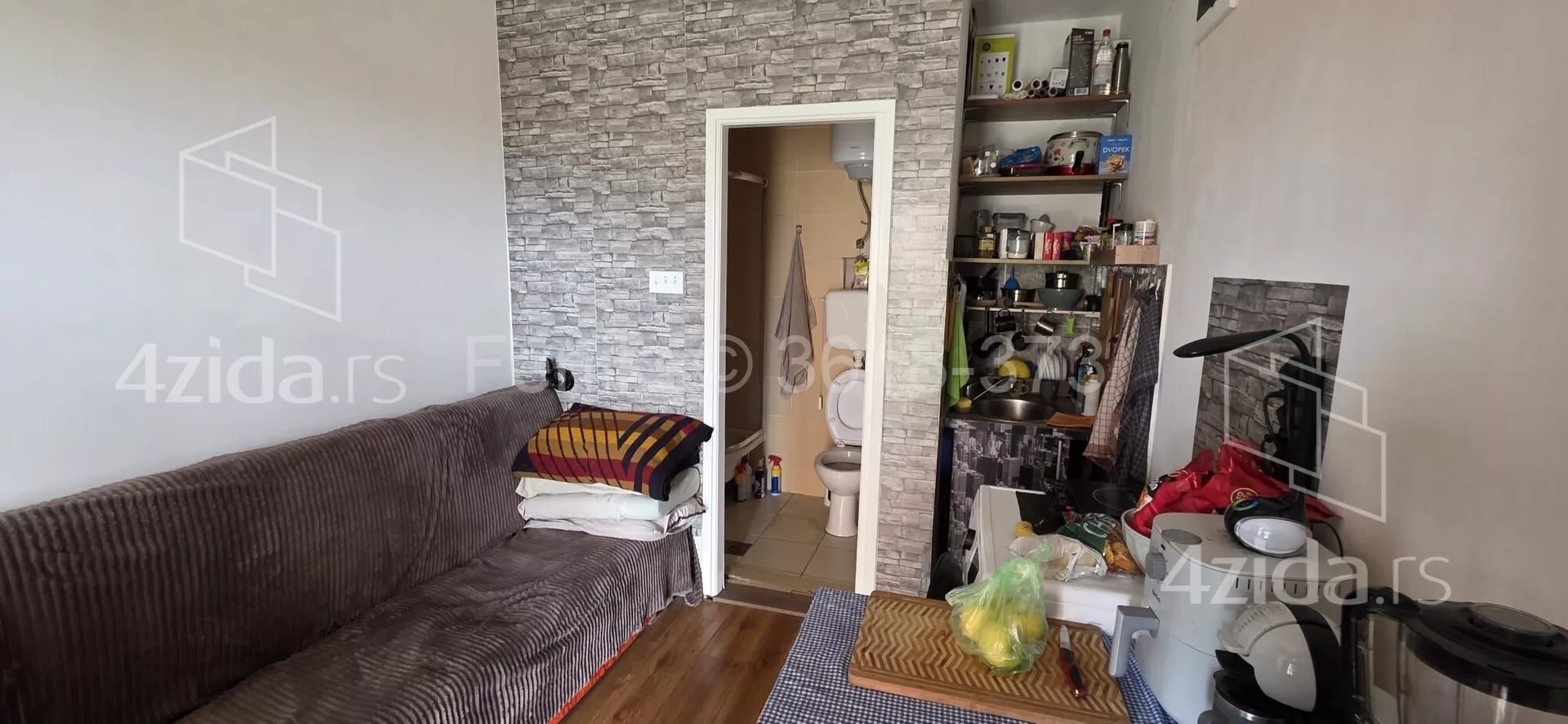 Sedmosoban stan | 4zida