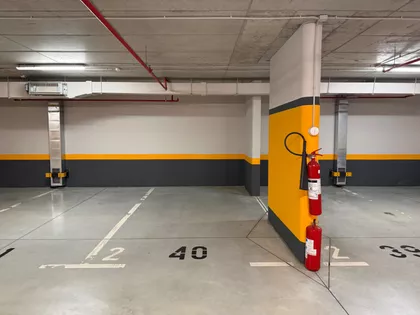 Mome Kapora 40 | 4zida.rs