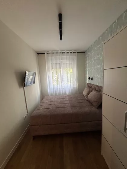 Kvantaška Pijaca | 4zida.rs