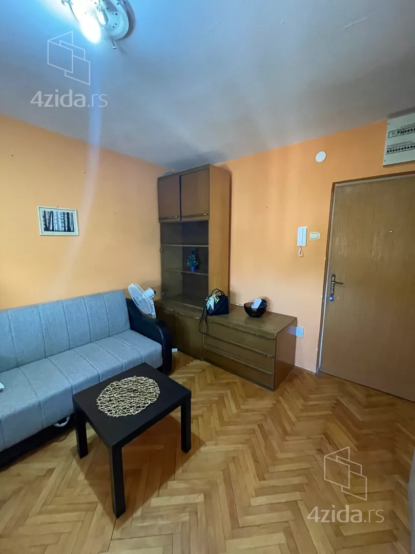 Garsonjera | 4zida