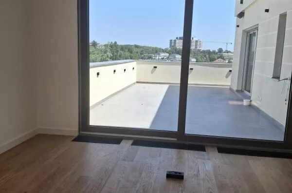 Šestosoban stan | 4zida