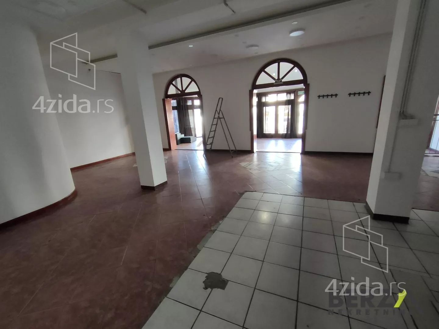 Poslovni prostor | 4zida