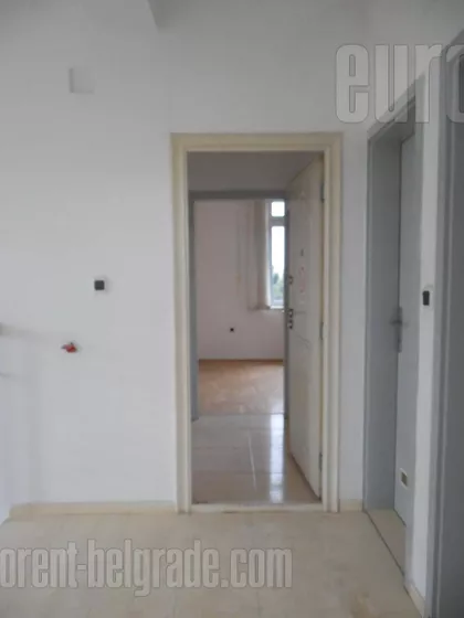 LABUDOVO BRDO | 4zida.rs