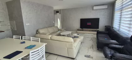 Zivana Nikolica | 4zida.rs