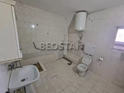 Surčinska | 4zida.rs