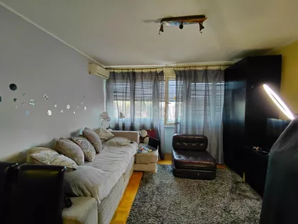 16. oktobra | 4zida.rs