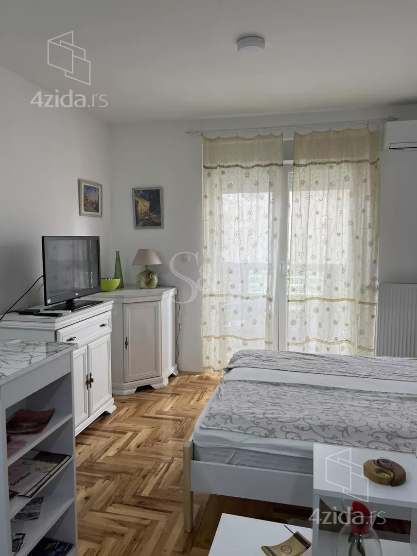 Garsonjera | 4zida