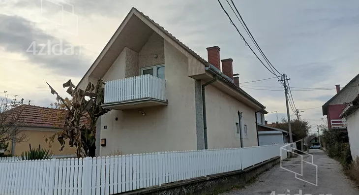 Kuća | 4zida