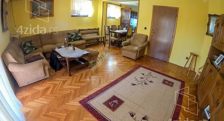 Kuća | 4zida