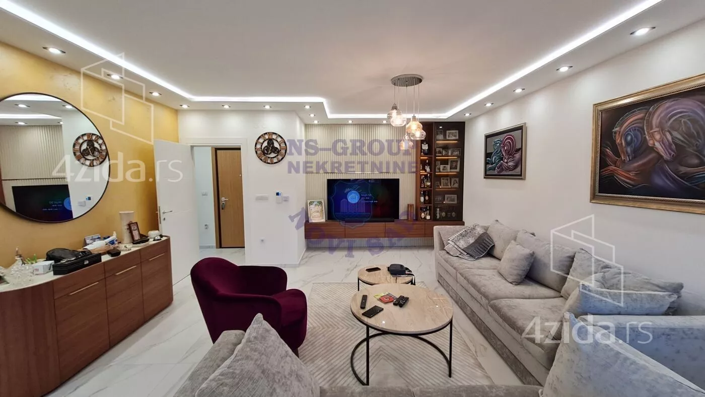 Petosoban stan | 4zida