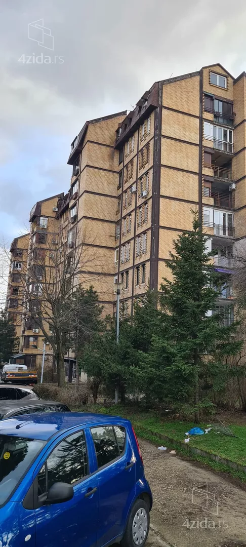 Dvoiposoban stan | 4zida