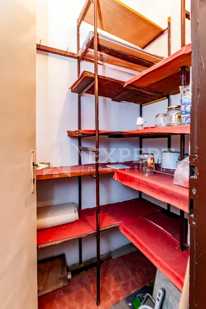 Jovana Skerlića | 4zida.rs