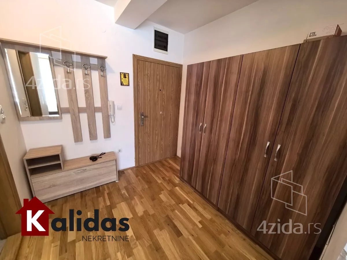 Garsonjera | 4zida