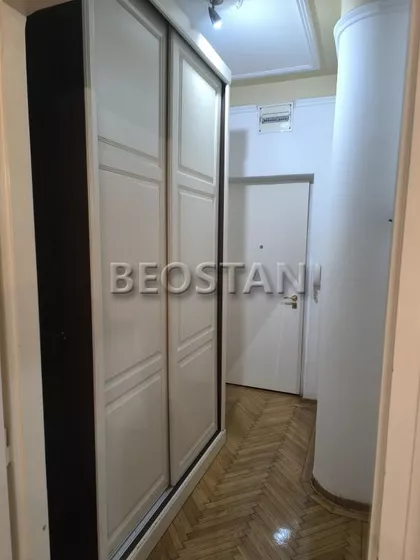 Makedonska | 4zida.rs