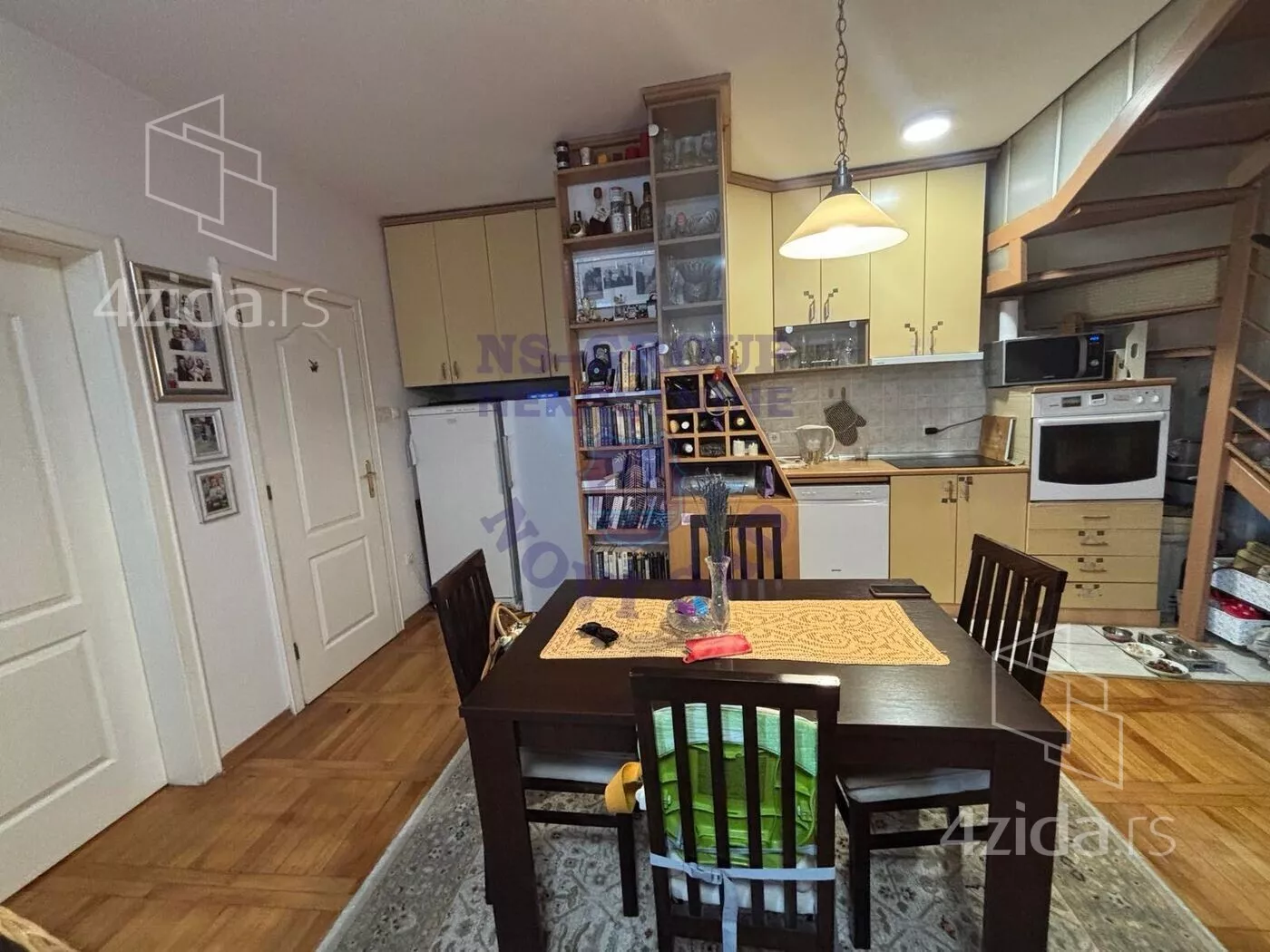 Petosoban stan | 4zida