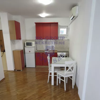 Cara Dušana | 4zida.rs