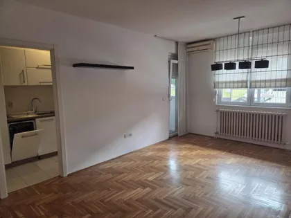 Železnička stanica | 4zida.rs