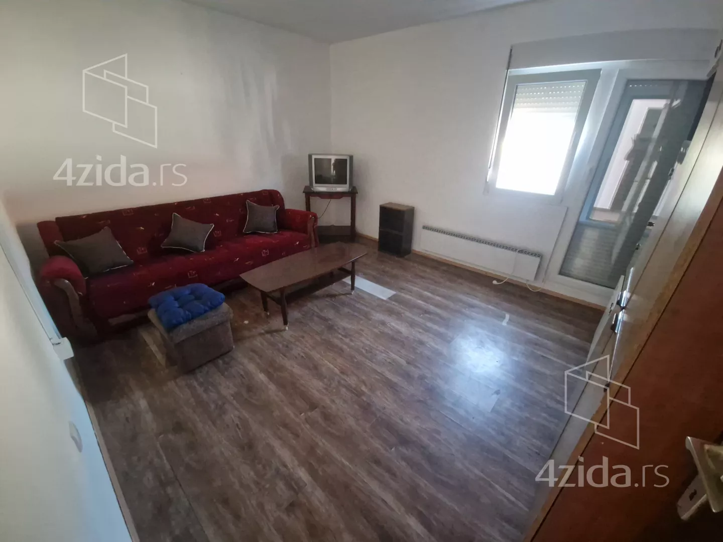 Troiposoban stan | 4zida